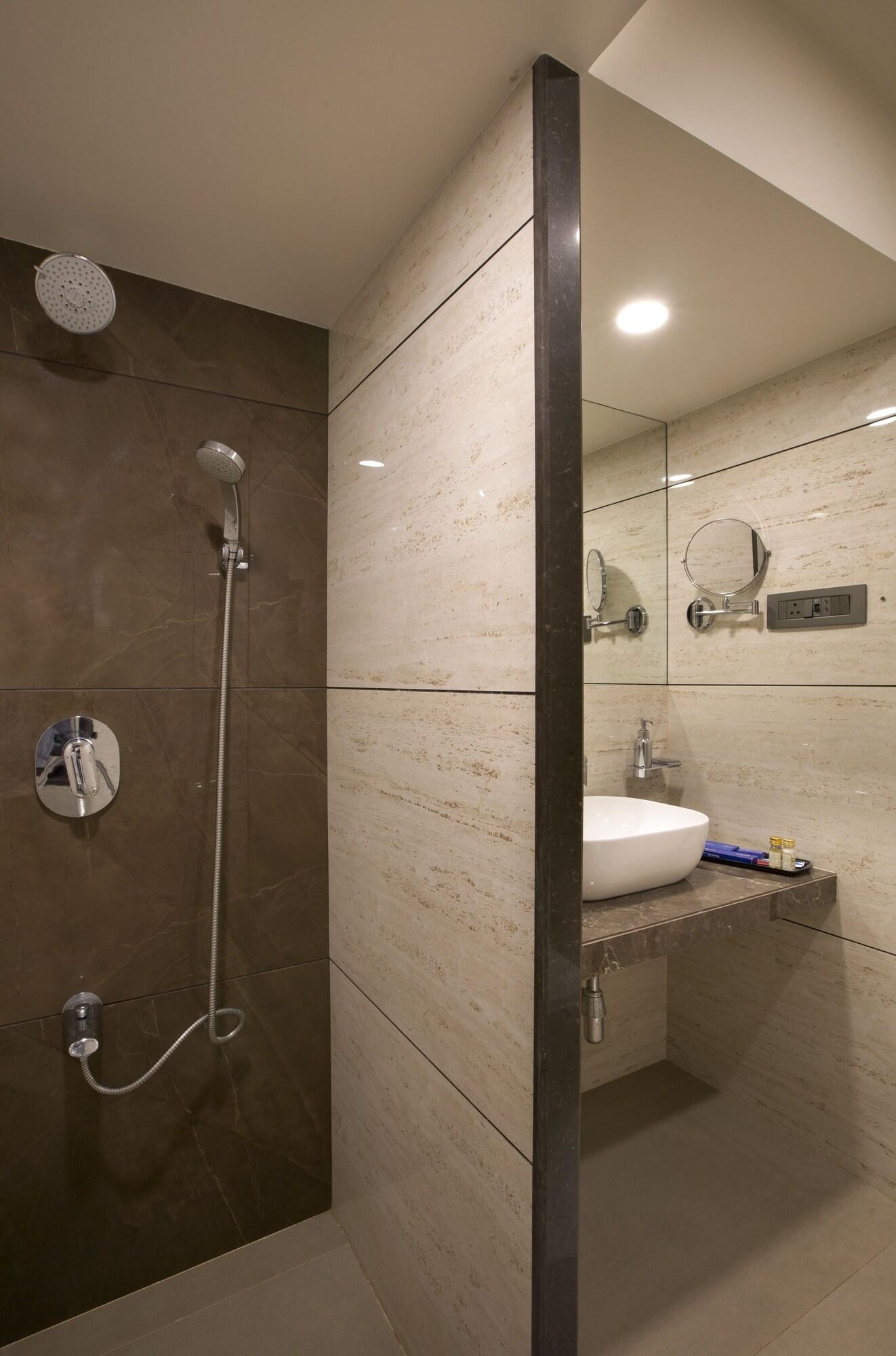 Hotel Planet Residency Мумбаи Экстерьер фото