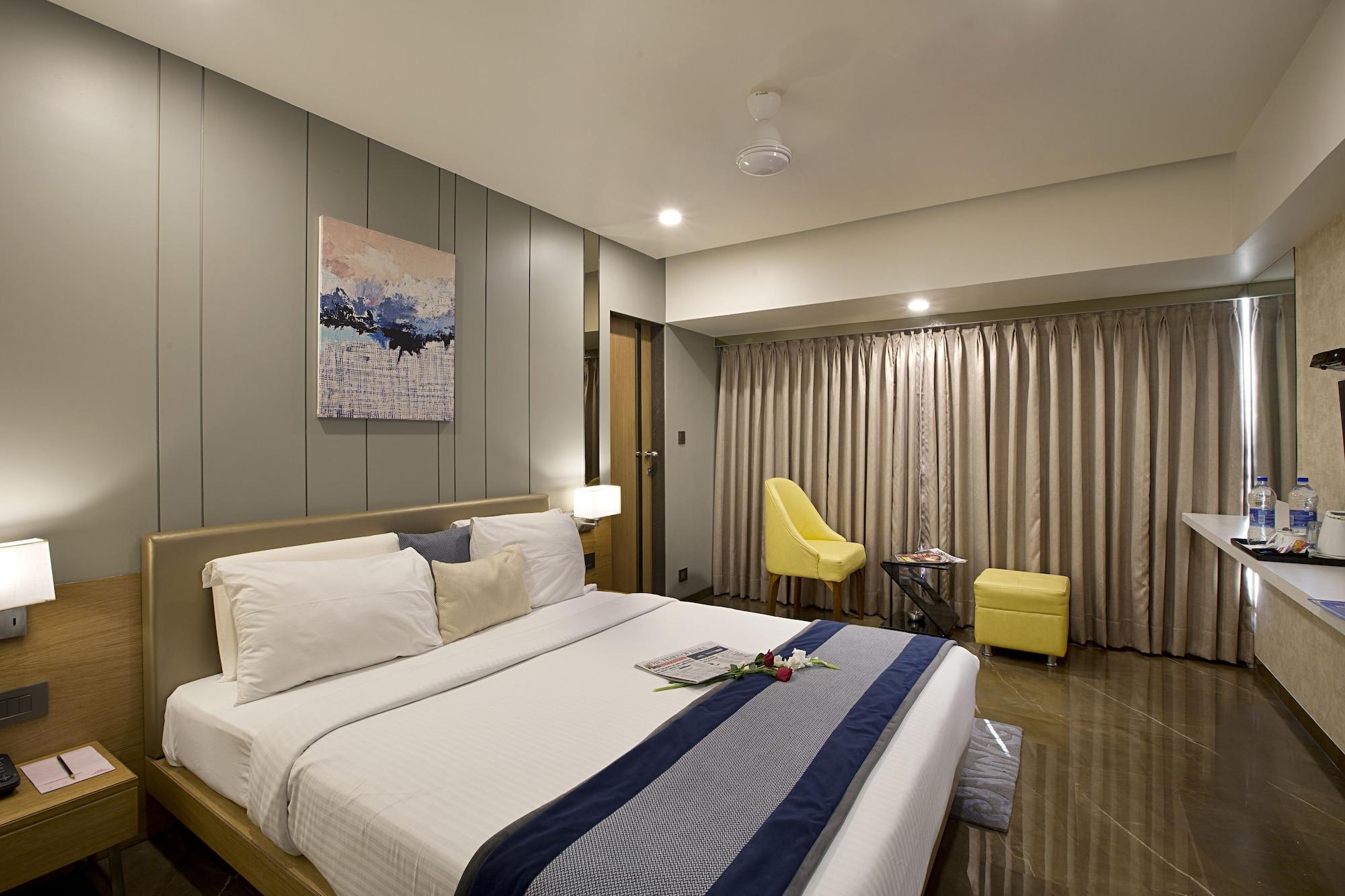 Hotel Planet Residency Мумбаи Экстерьер фото