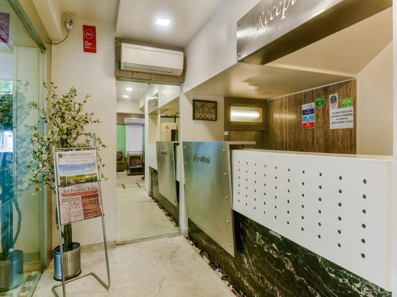 Hotel Planet Residency Мумбаи Экстерьер фото