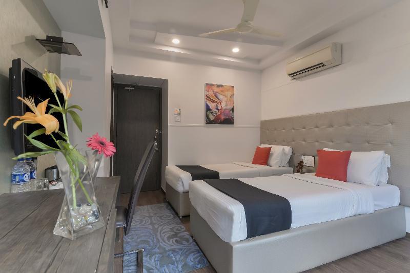 Hotel Planet Residency Мумбаи Экстерьер фото