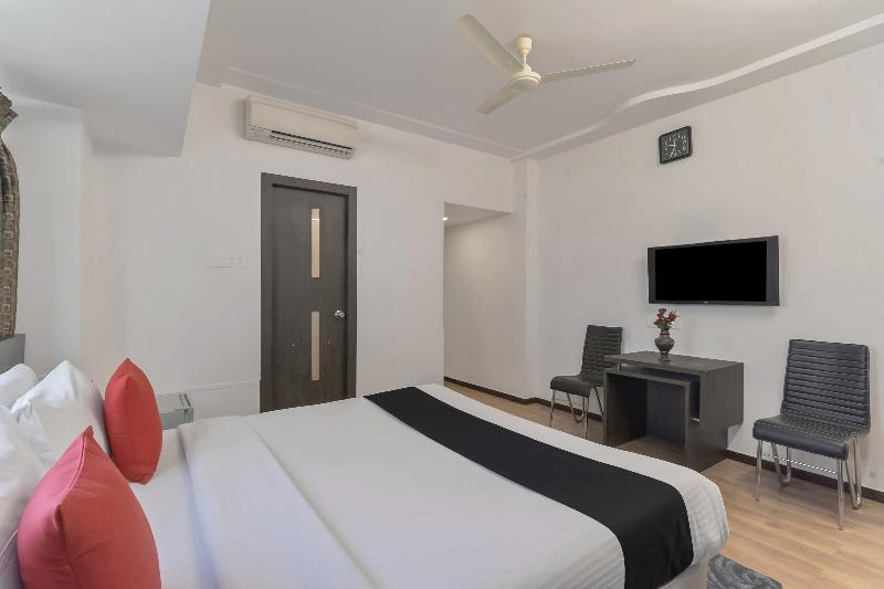 Hotel Planet Residency Мумбаи Экстерьер фото